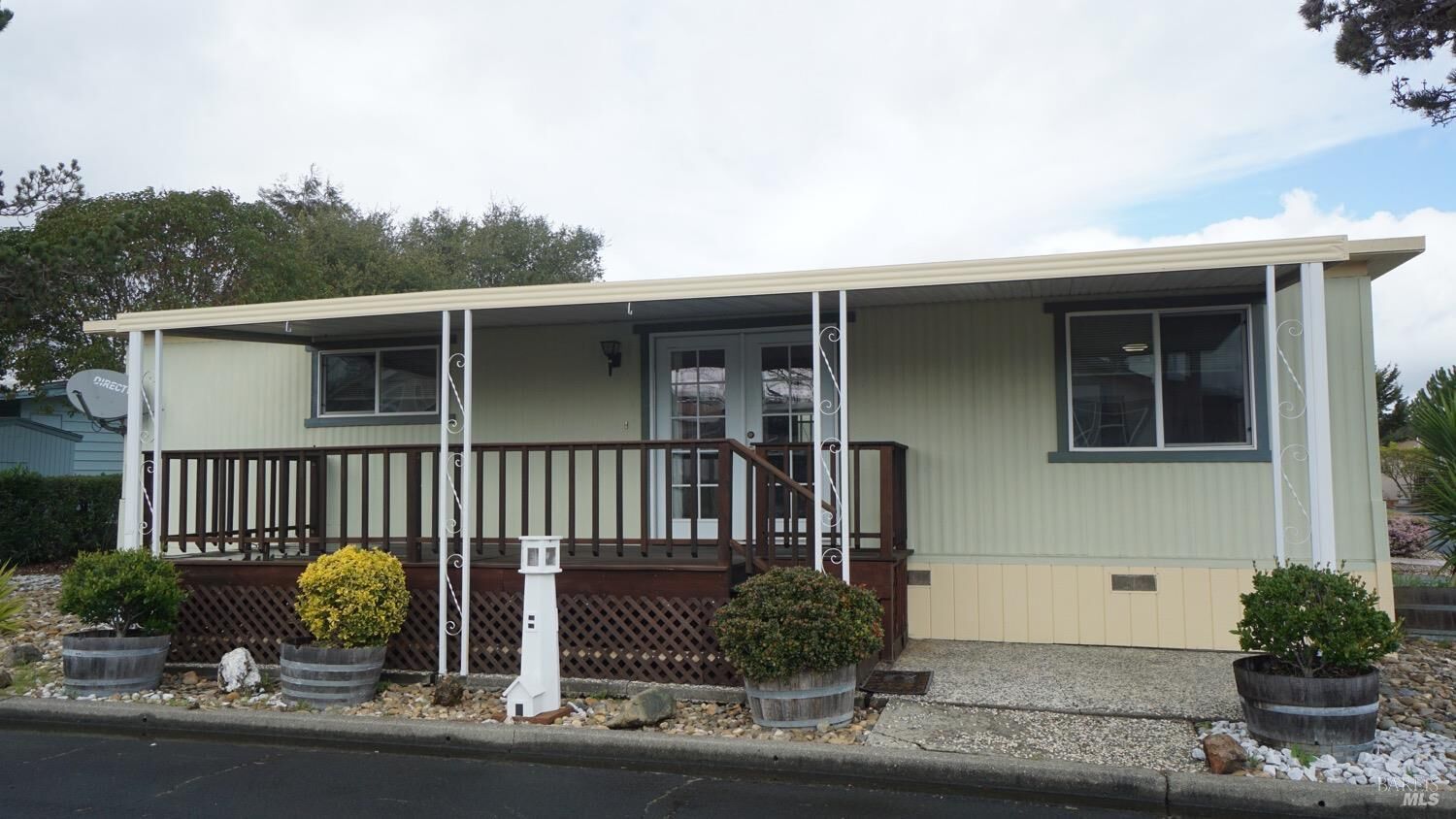 Property Photo: 66 Somerset Drive CA 95401