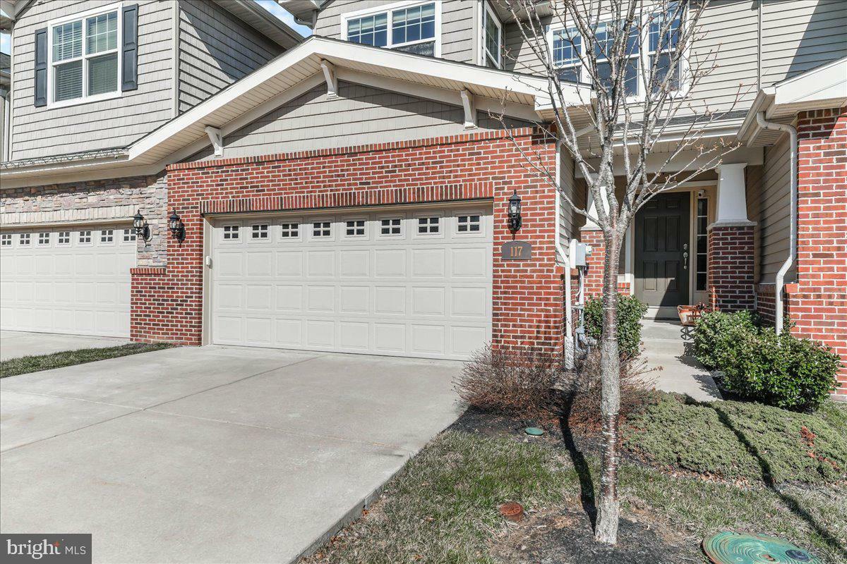 Property Photo: 117 Elton Farm Circle PA 19342