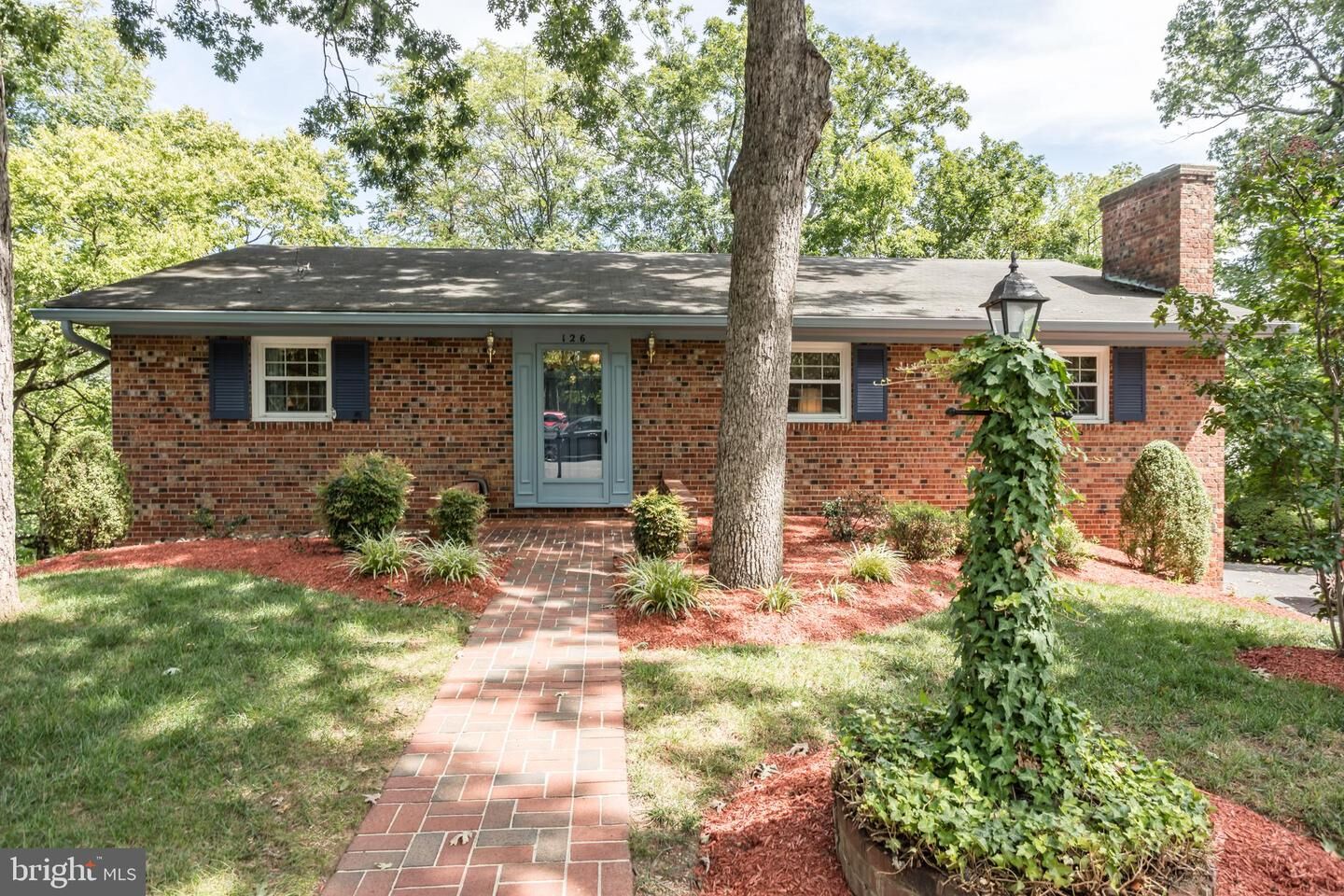 Property Photo:  126 Armstrong Place  VA 22602 