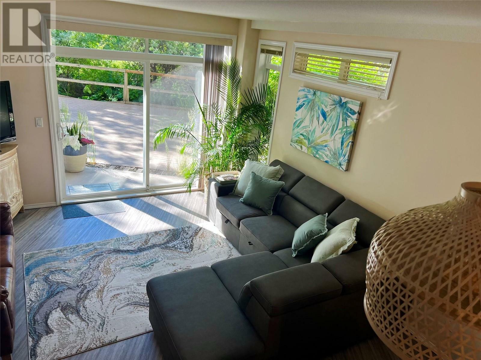 Property Photo: 1088 Sunset Drive 106 BC V1Y 9W1