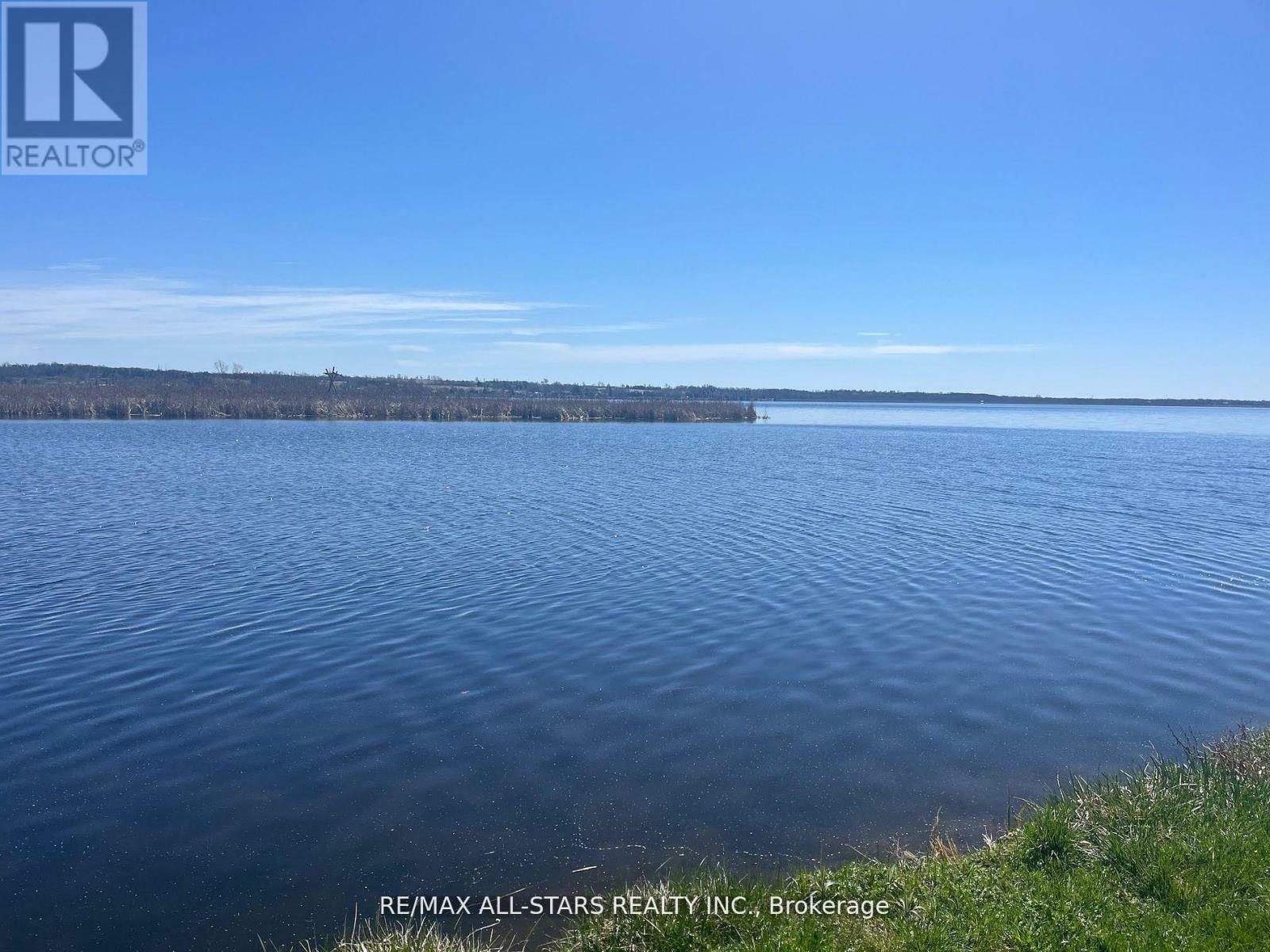 Property Photo: 122 Fenelon Drive ON K0M 1G0