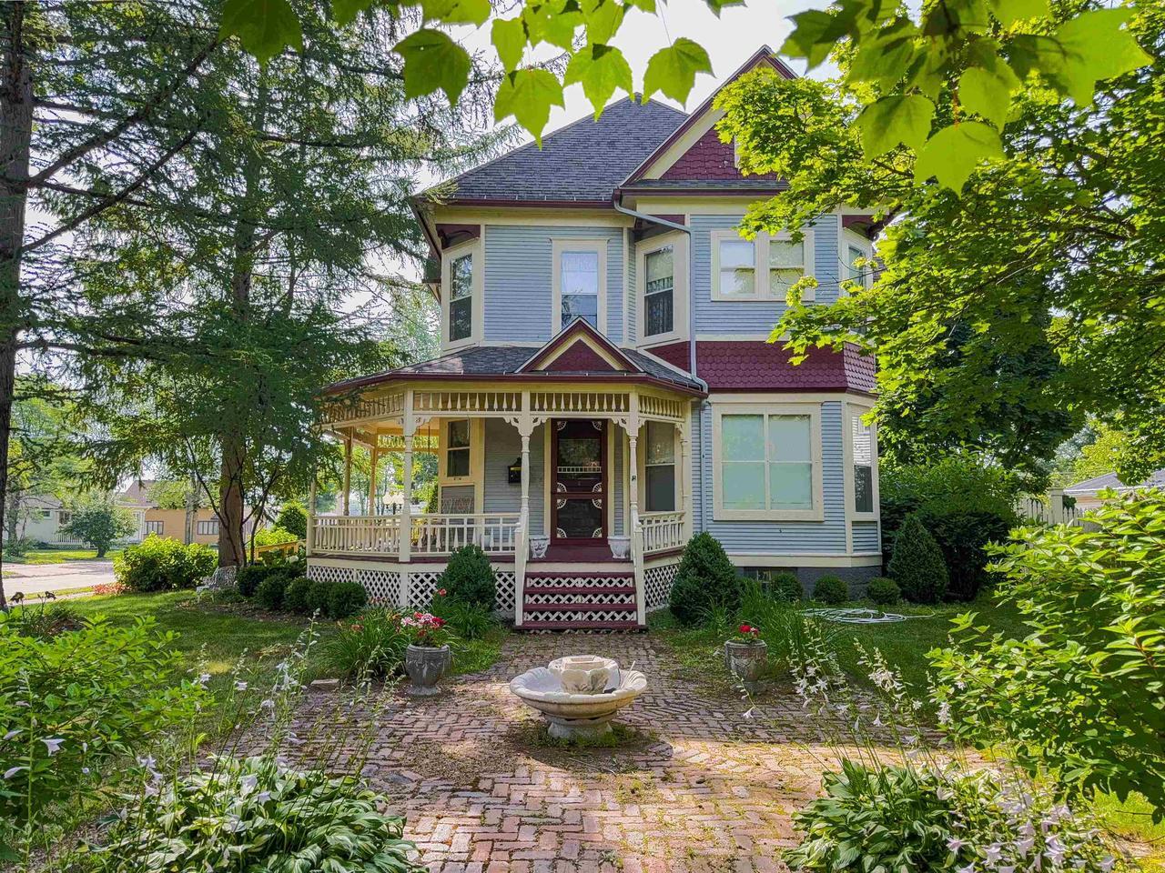201 South Vine Avenue  Marshfield WI 54449 photo