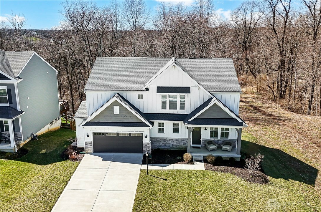 Property Photo:  1685 Ardennes Oak Drive  OH 45305 