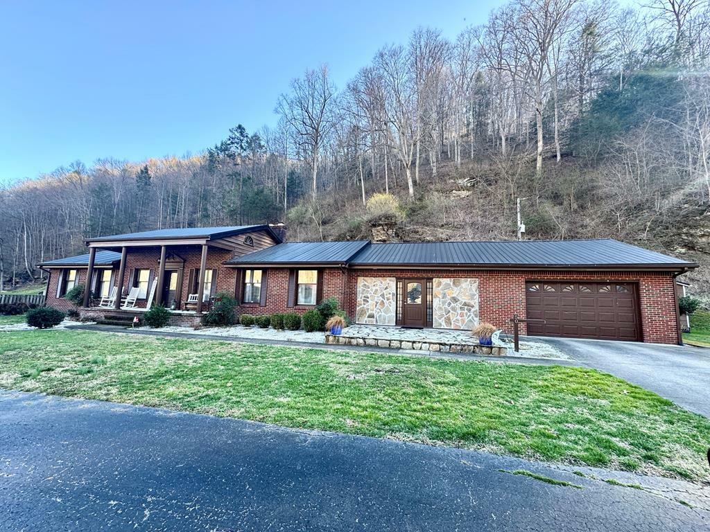 50 Huffman Street  Elkhorn City KY 41522 photo