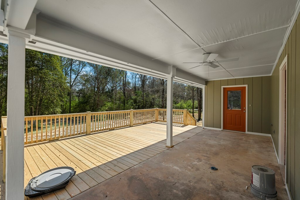 Property Photo: 1000 Jones Road GA 31804