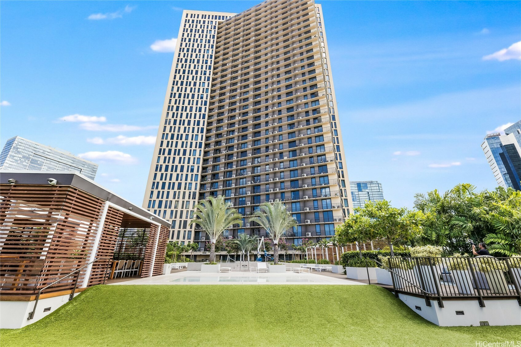 Property Photo: 987 Queen Street 502 HI 96814