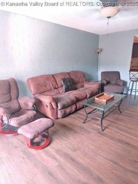 Property Photo: 2106 Kanawha Boulevard E 521 WV 25311