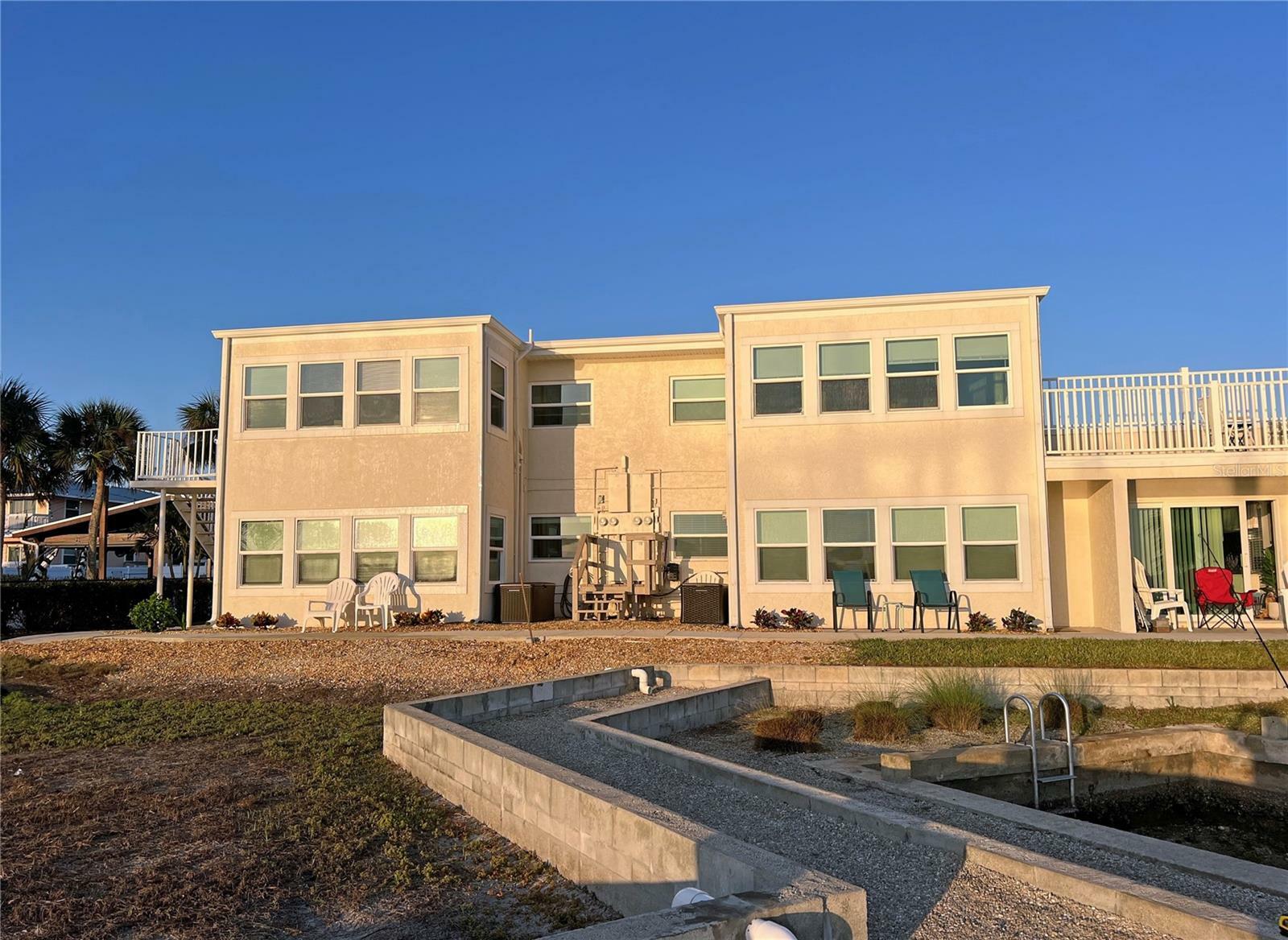 Property Photo: 2405 N Beach Road 10 FL 34223