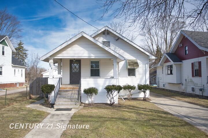 308 S Elm Street  Saginaw MI 48602 photo