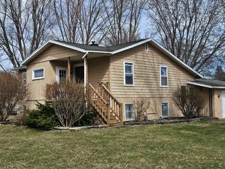 25998 May Street  Edwardsburg MI 49112 photo