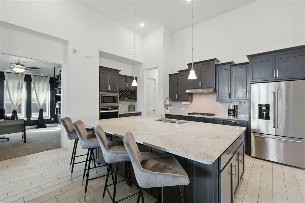 Property Photo: 1820 Climbing Court TX 76226