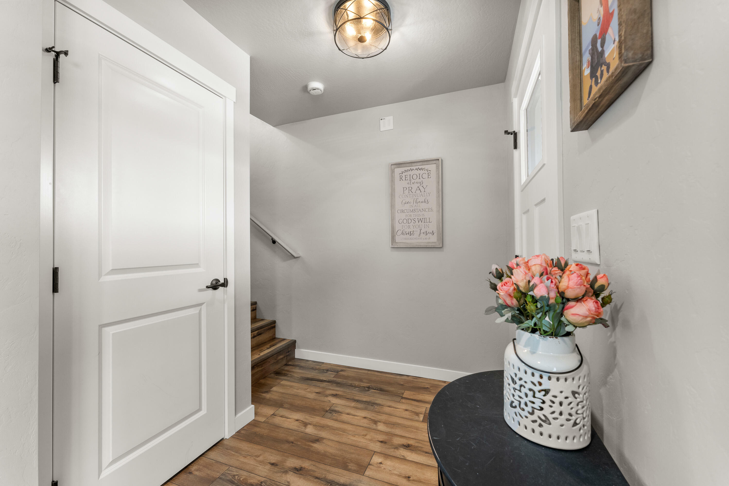 Property Photo: 1656 Monarch Lane OR 97504