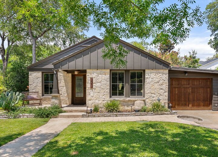 2208 Mountain View Road  Austin TX 78703 photo