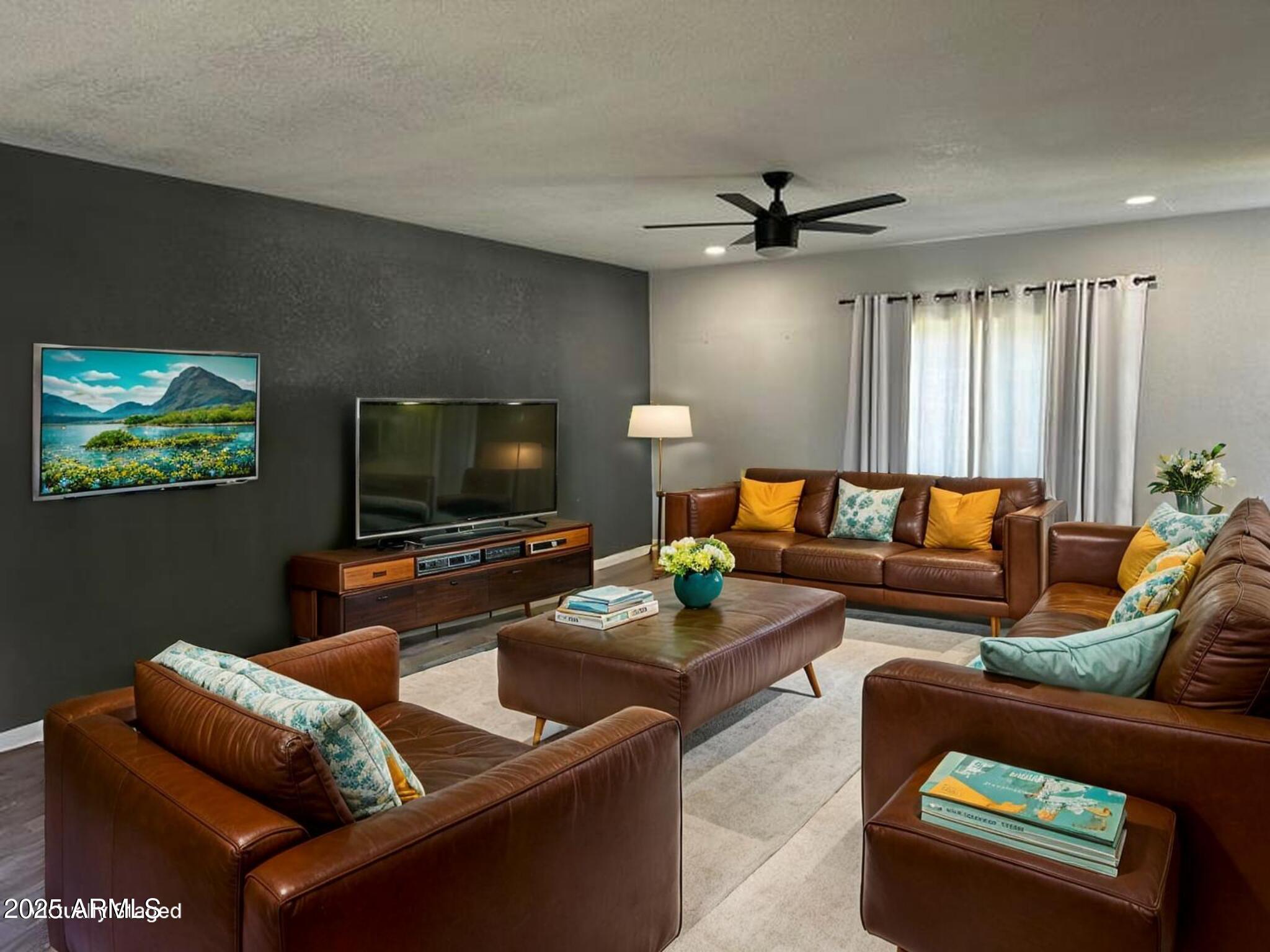 Property Photo: 685 W Shannon Street AZ 85225