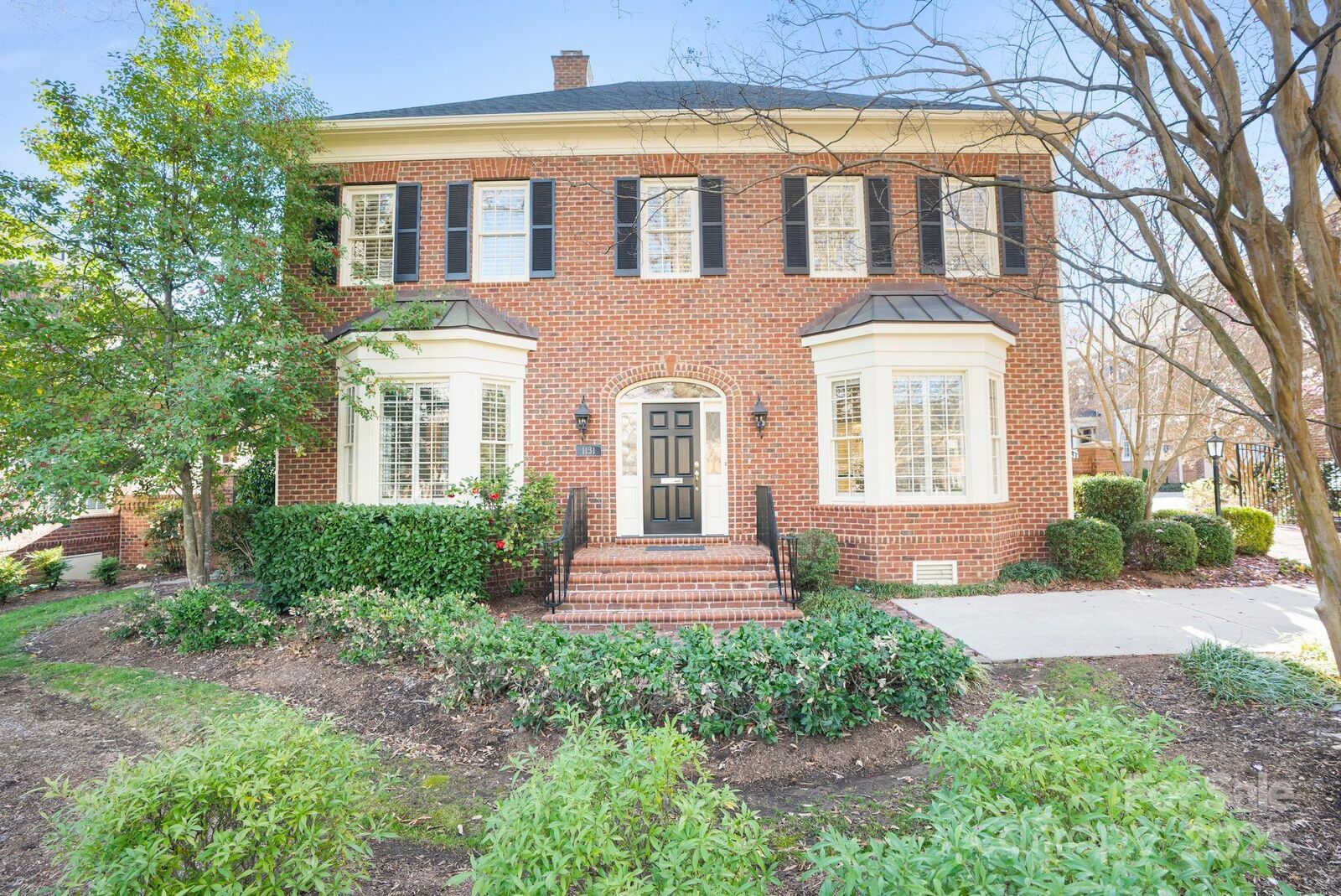 Property Photo:  1131 S Kings Drive  NC 28207 