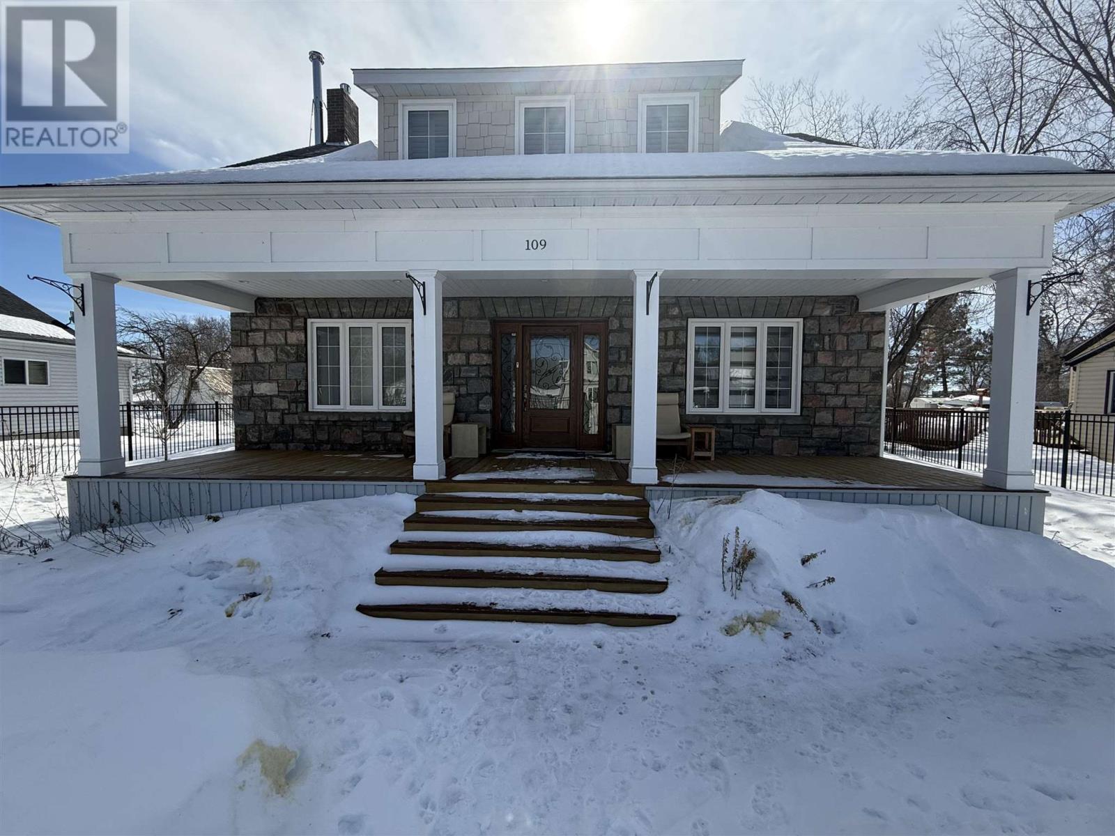 Property Photo: 109 King Street ON P8T 1C3