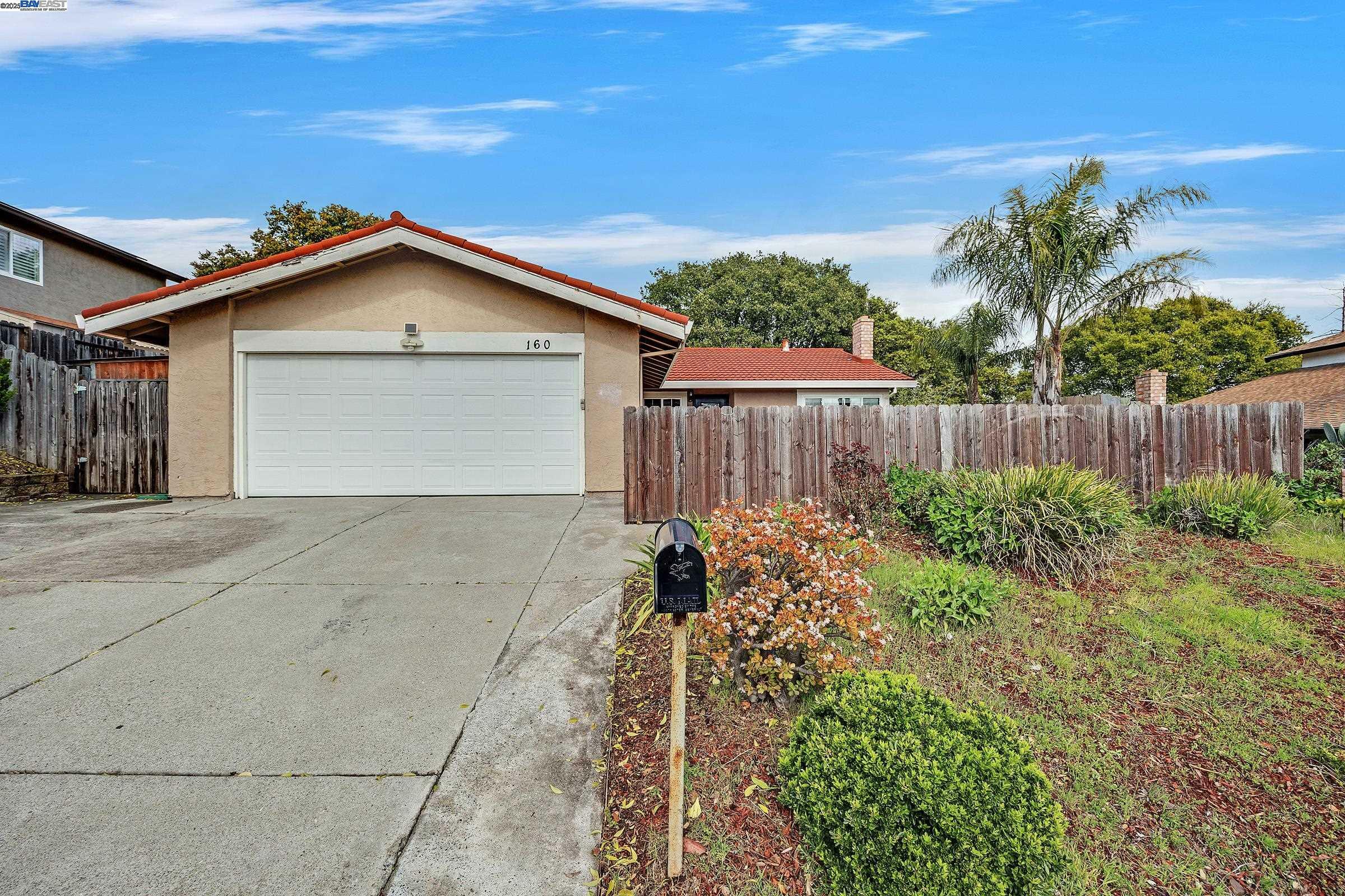 160 Wood Court  Vallejo CA 94591 photo