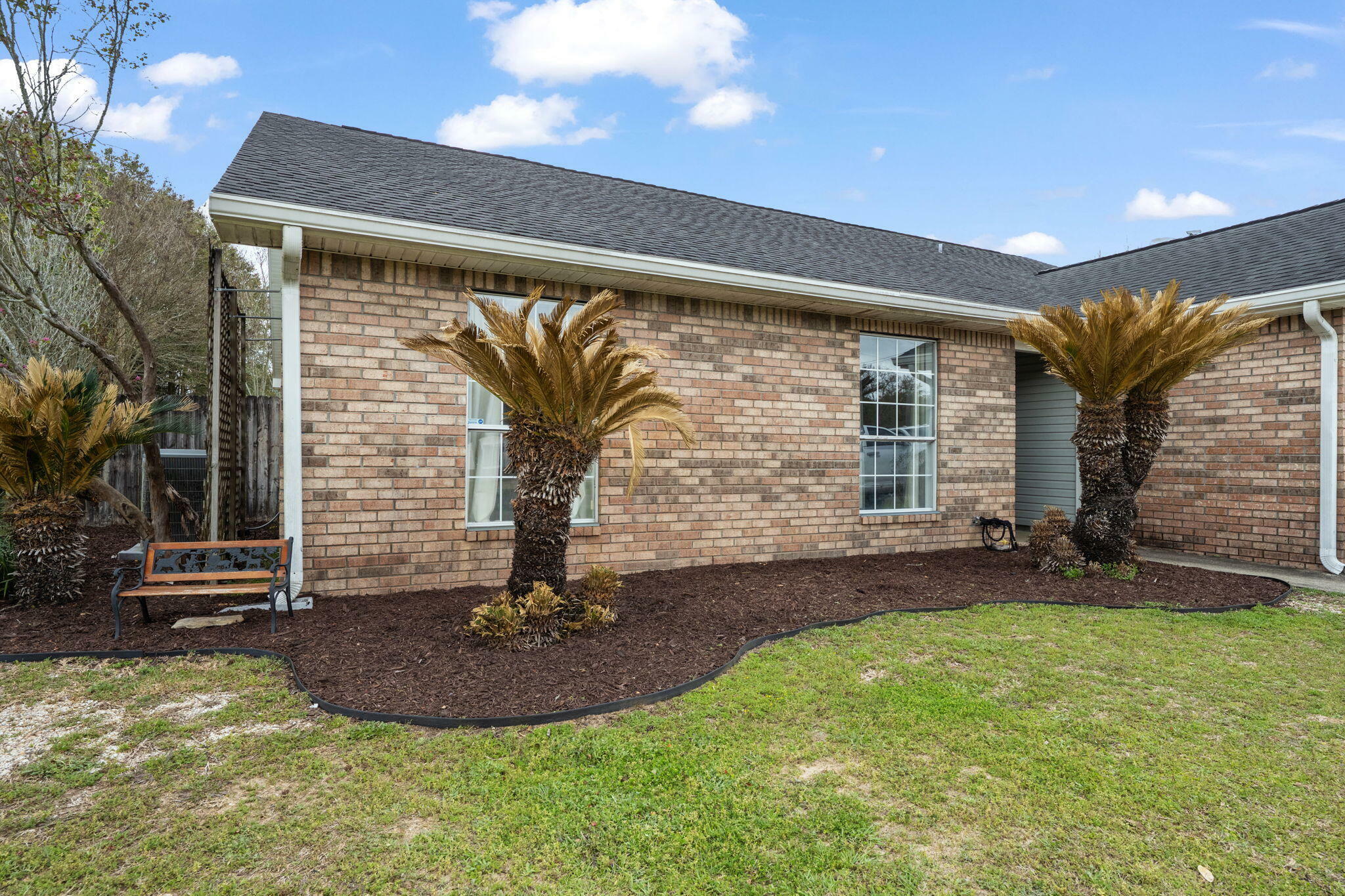 Property Photo: 4770 Coronado Circle FL 32539