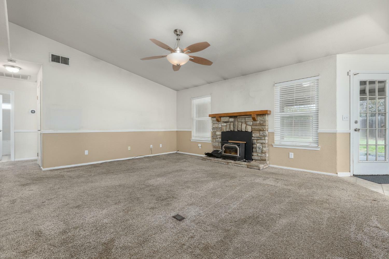 Property Photo: 2272 N Mitre Avenue CA 93722