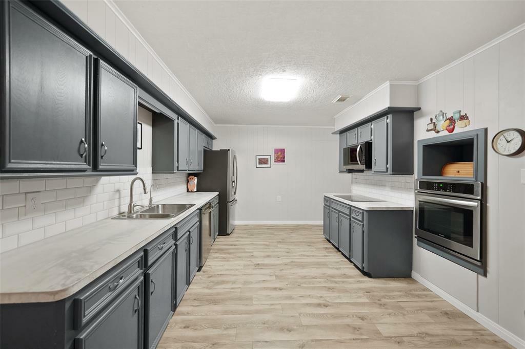 Property Photo: 4930 Pleasure Lake Lane TX 77318
