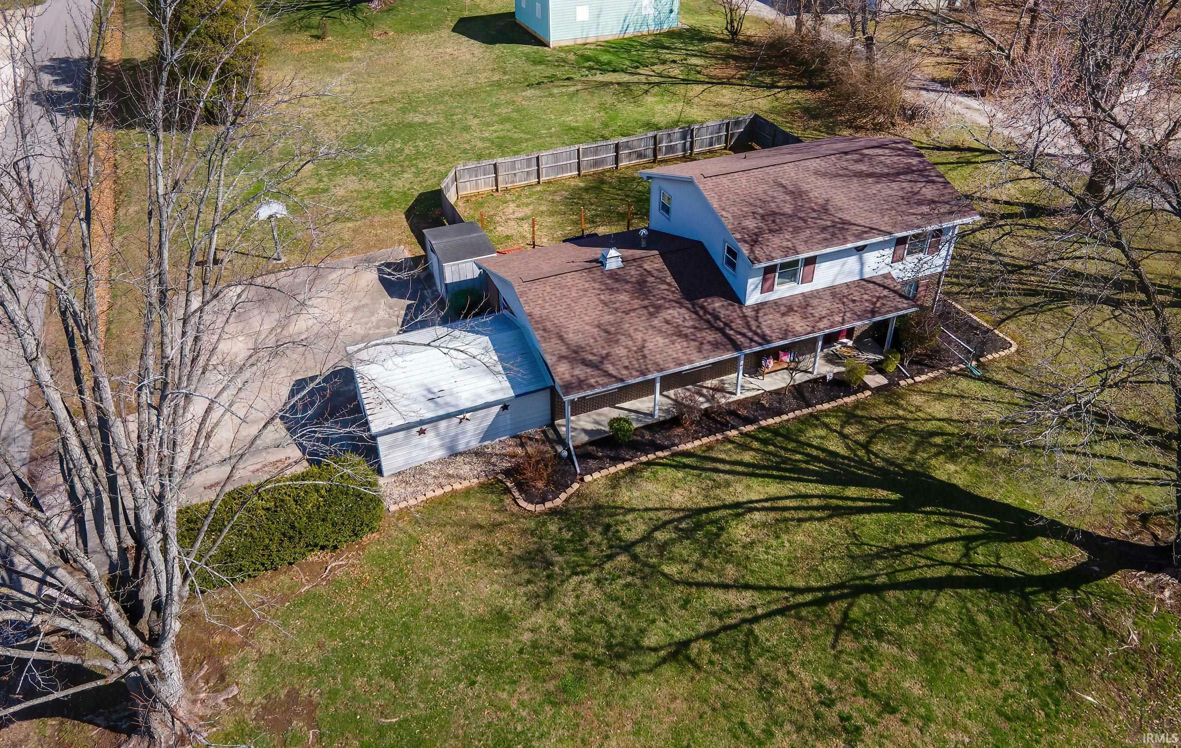 Property Photo: 320 W Oak Street IN 47670