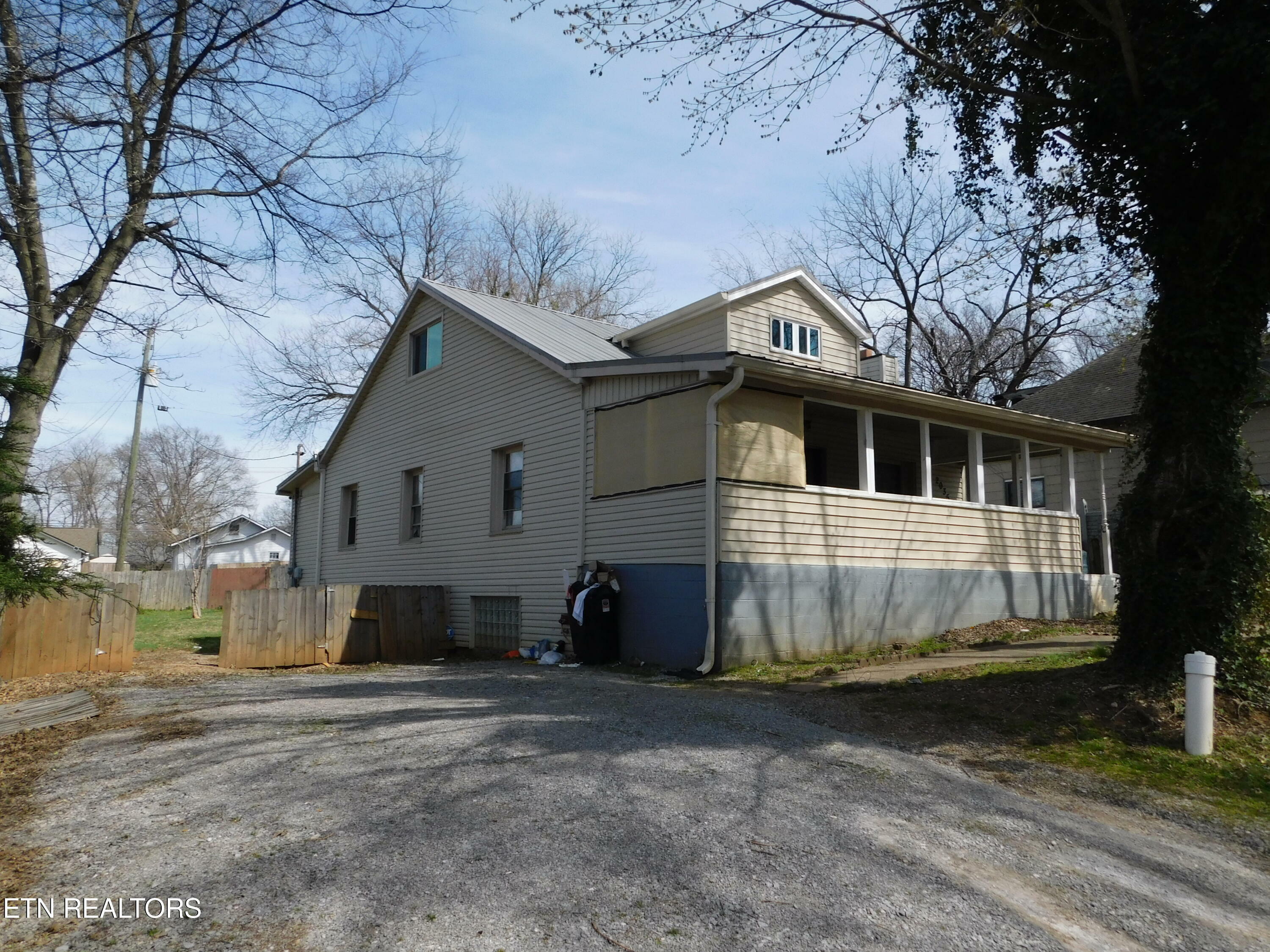Property Photo: 2035 Boyd St TN 37921