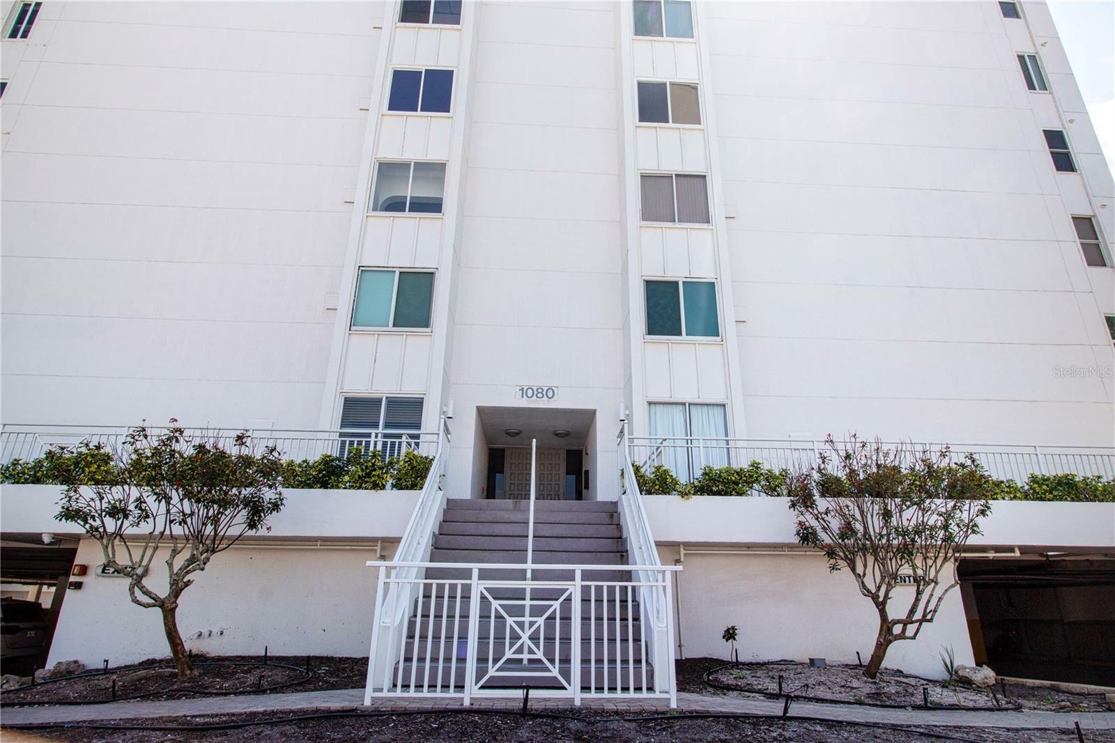 Property Photo: 1080 Peppertree Lane W 602 FL 34242