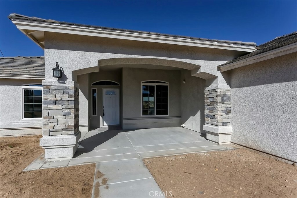 18428 Carob Street  Hesperia CA 92345 photo