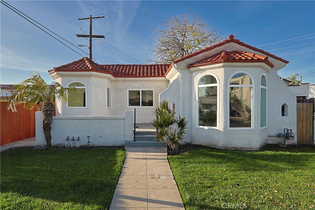 4380 W 28th Street  Los Angeles CA 90018 photo