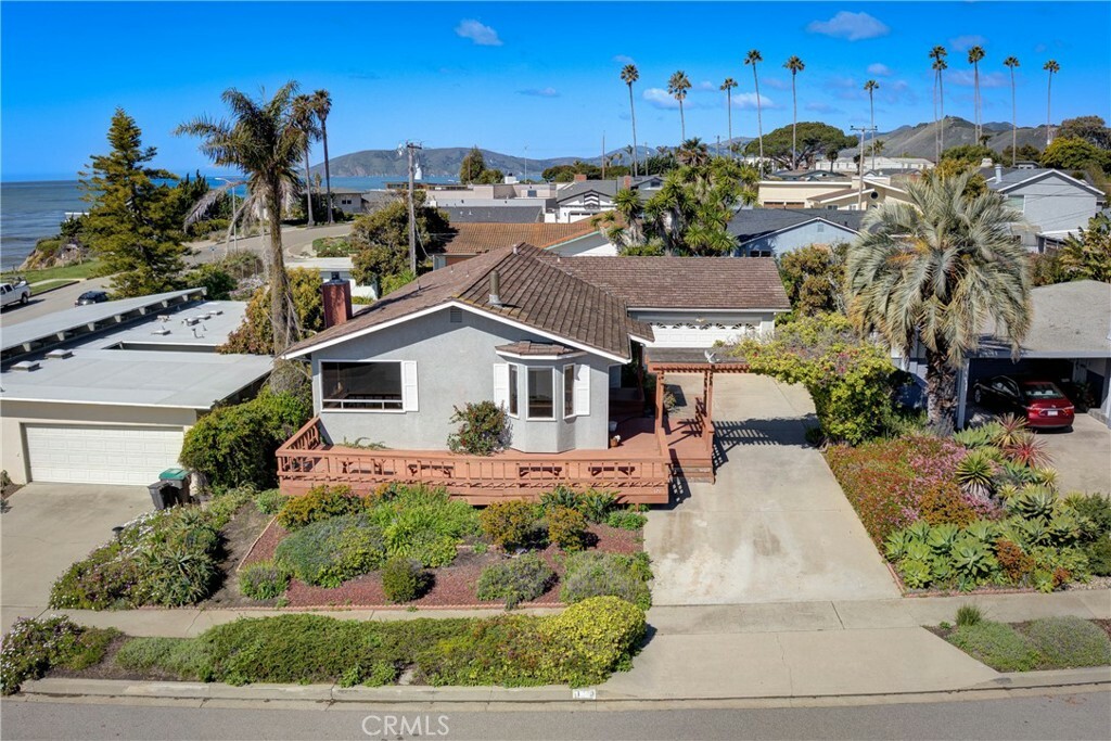 Property Photo:  170 Baker Avenue  CA 93449 