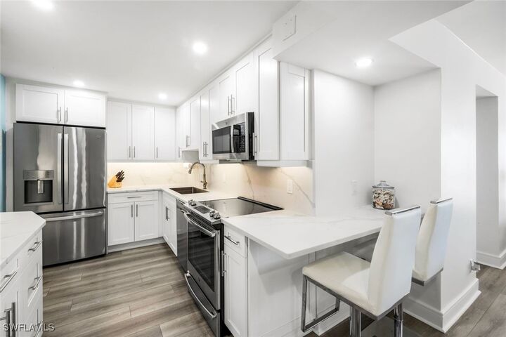 4005 Gulf Shore Boulevard N 404  Naples FL 34103 photo