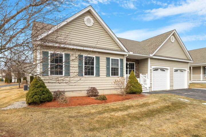 Property Photo:  2 Cricketfield Lane  NH 03051 