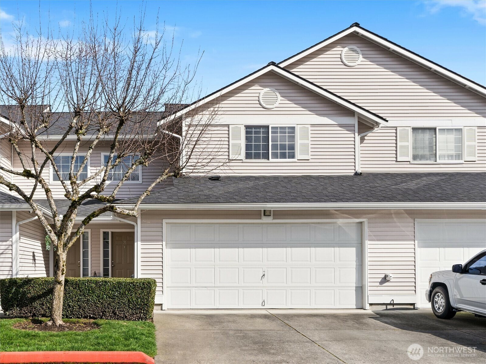 Property Photo: 3402 132nd Street SW 3 WA 98087