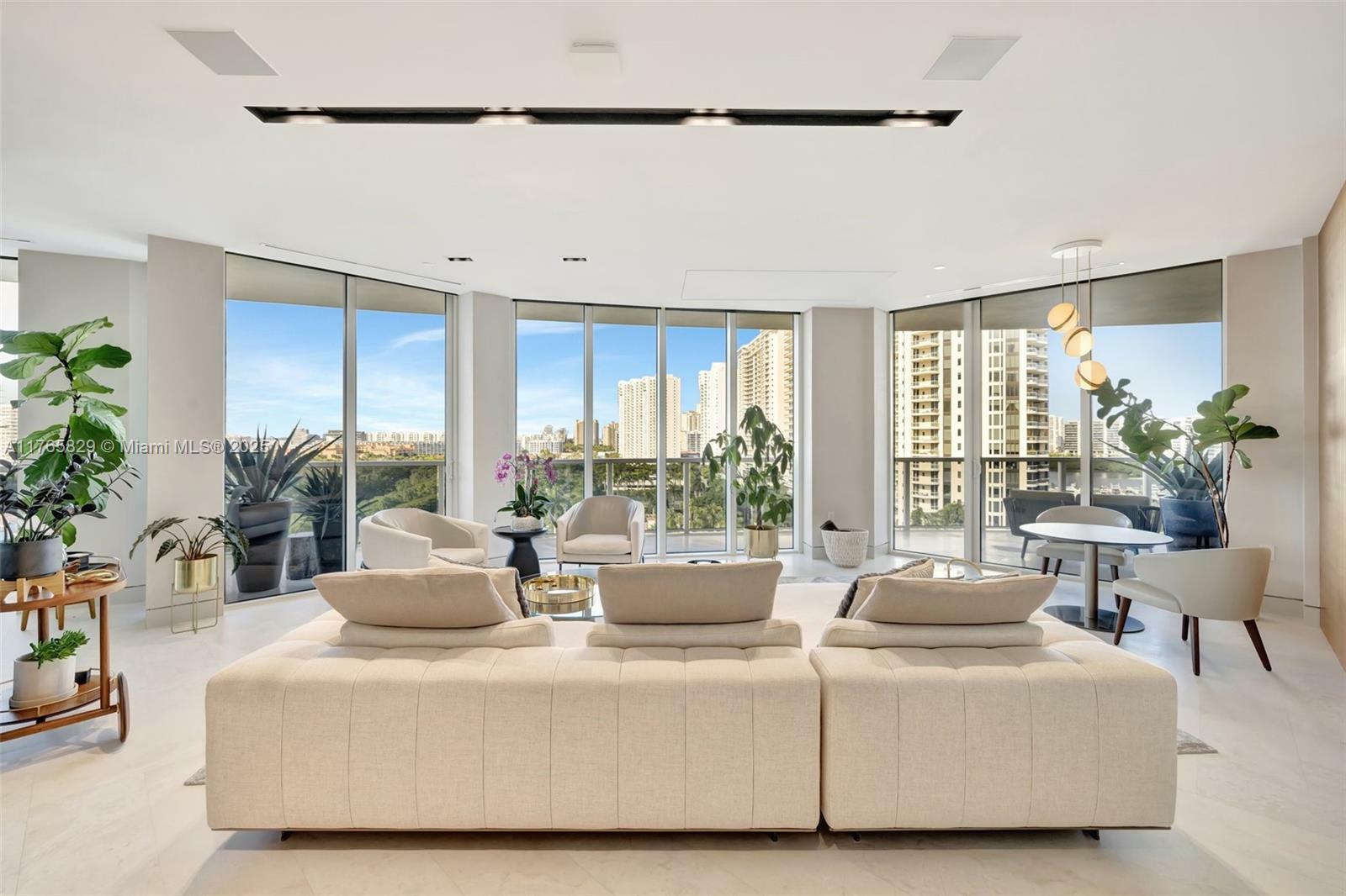 Property Photo: 4100 Island Blvd 1004 FL 33160