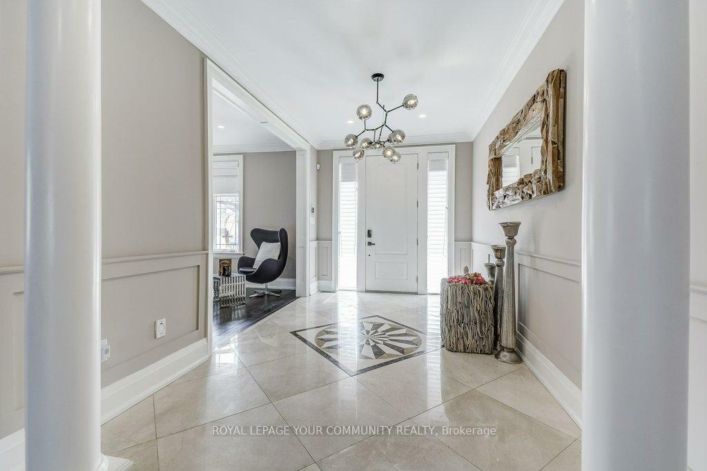 Property Photo: 3489 Joan Drive ON L5B 1T7