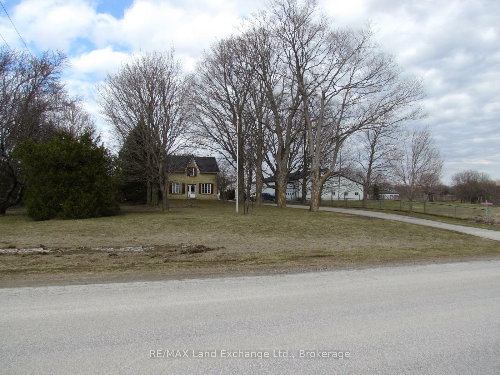 Property Photo:  1044 Concession 7 Concession N  ON N2Z 2X6 