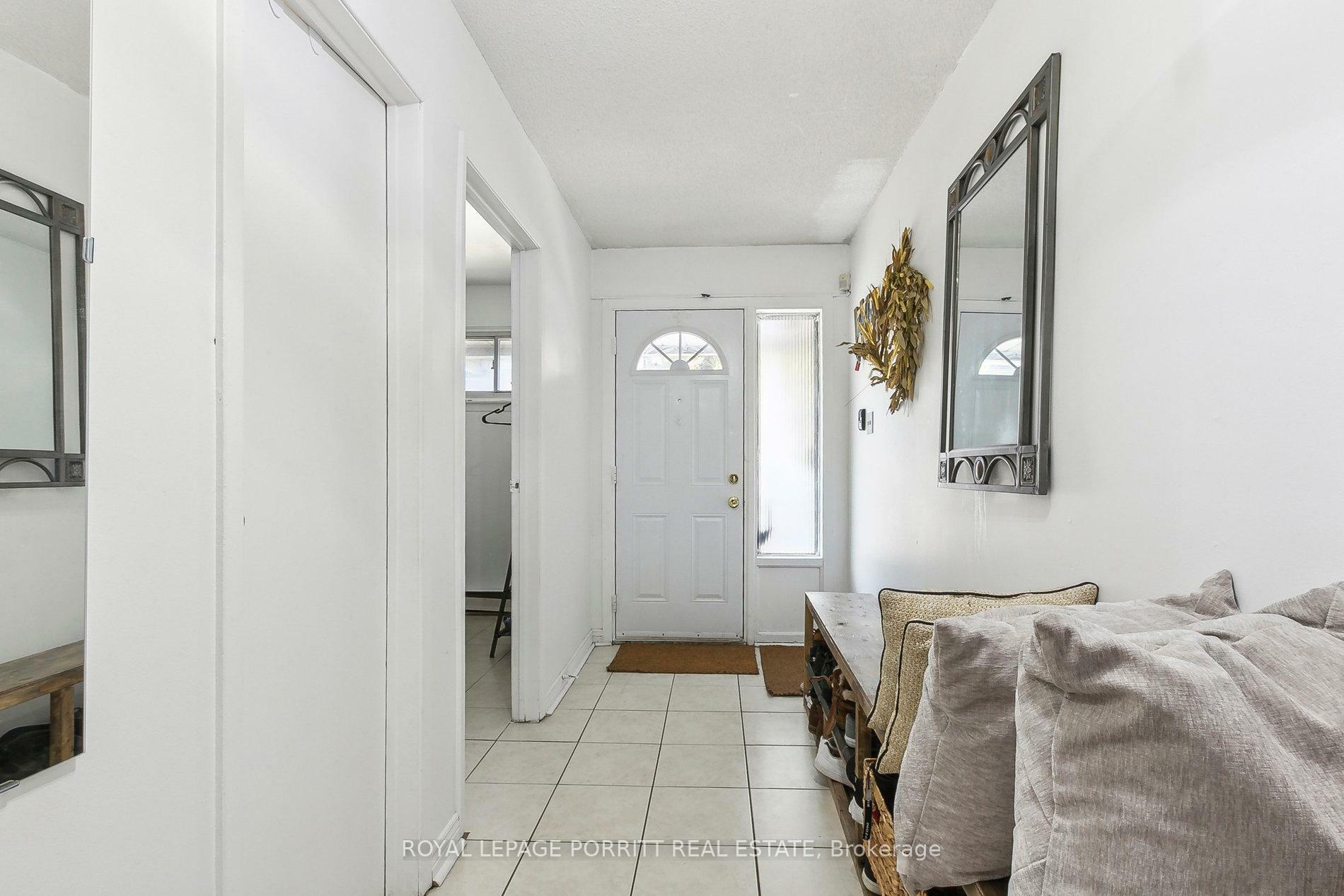 Property Photo: 1415 Fieldlight Boulevard 17 ON L1V 2S3