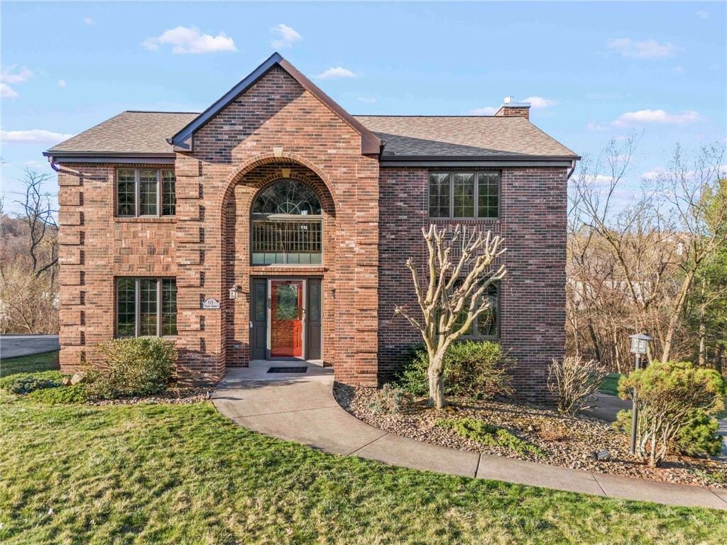 Property Photo: 271 Clare Dr PA 15317