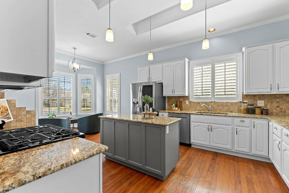 Property Photo: 100 Blacksmiths Circle TX 78633