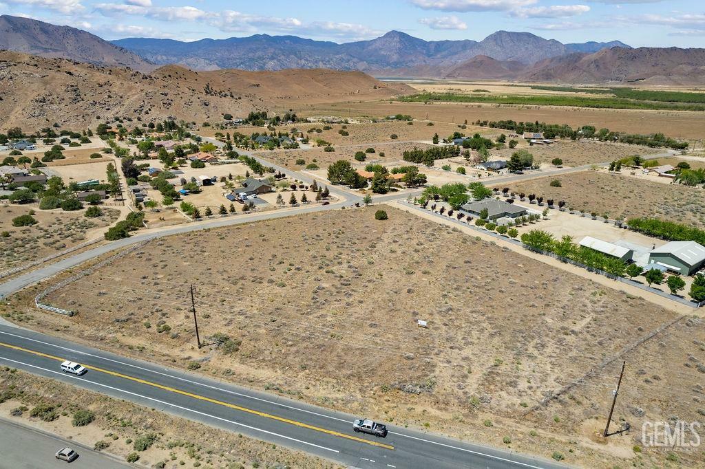 Property Photo: 1 Ford St. Apn 425-101-20 CA 93240