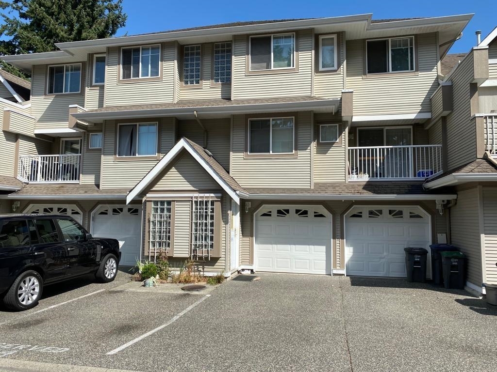 Photo de la propriété: 8289 121A Street 27 BC V3W 1G6