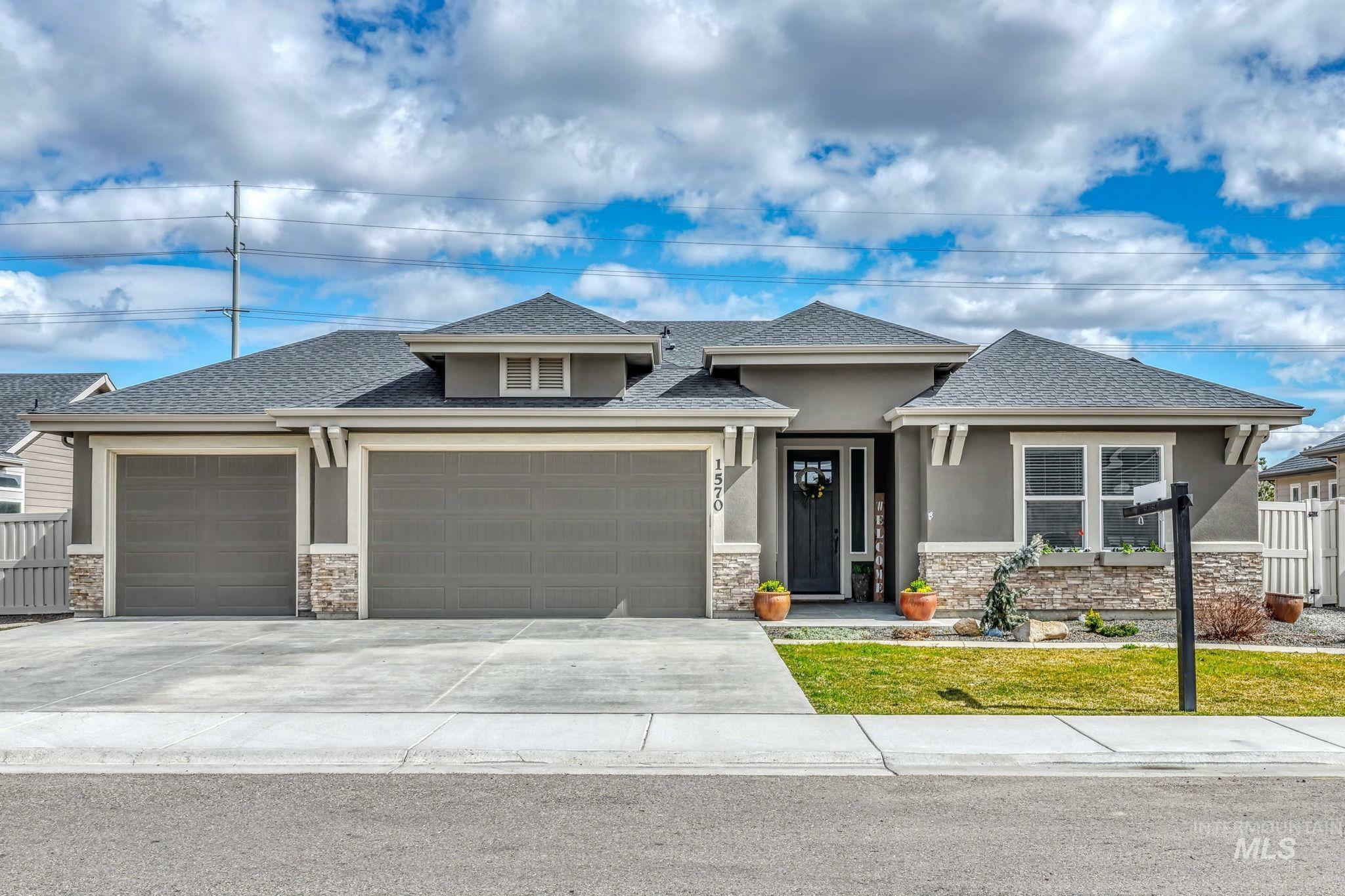 Property Photo: 1570 Shoal Point ID 83644