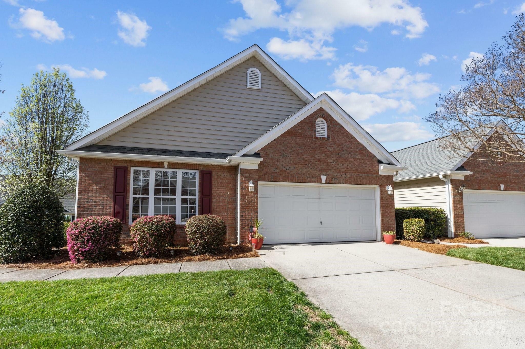 Property Photo: 1668 Onyx Ridge 116 SC 29708