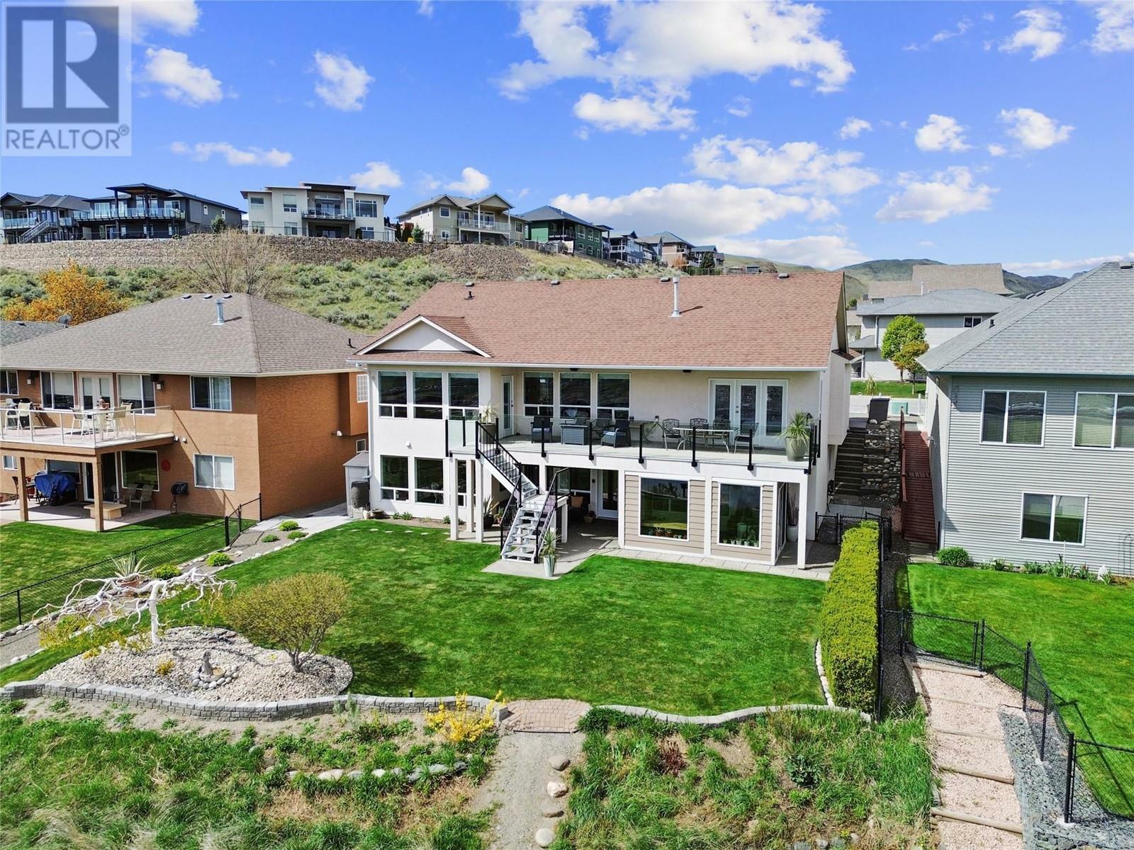 Property Photo: 837 Quail Drive BC V2B 8P2