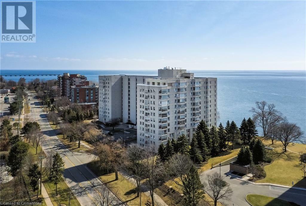 Property Photo: 5280 Lakeshore Road 902 ON L7L 5R1