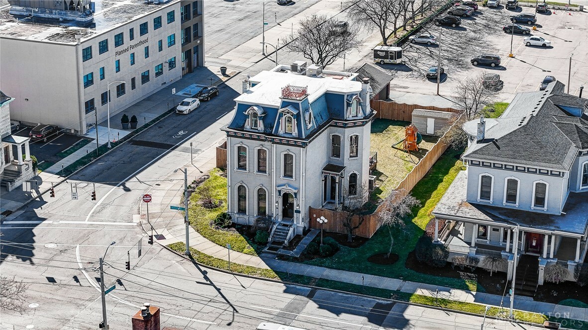 Property Photo:  208 W Monument Avenue  OH 45402 