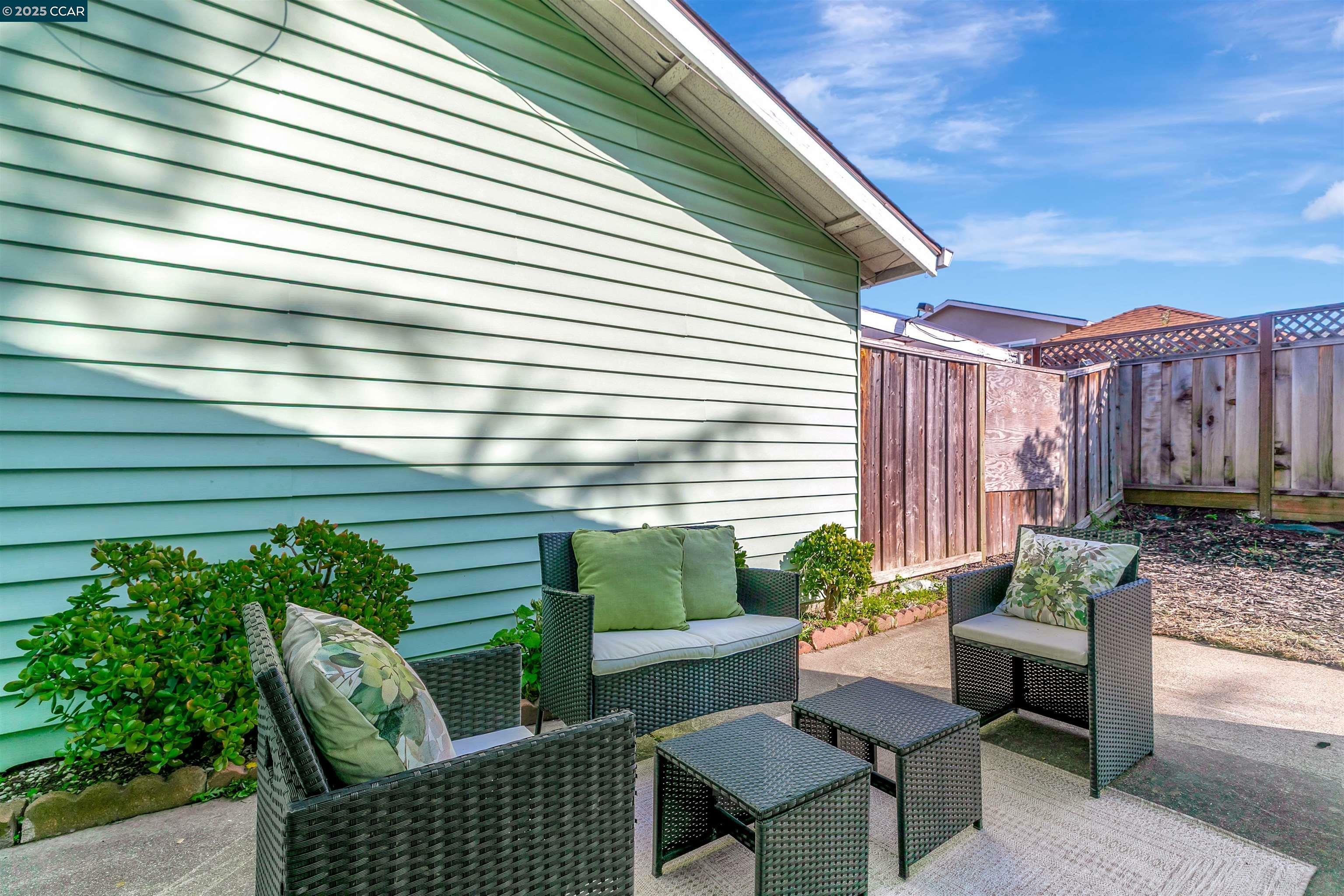 Property Photo:  19 Marques Pl  CA 94526 