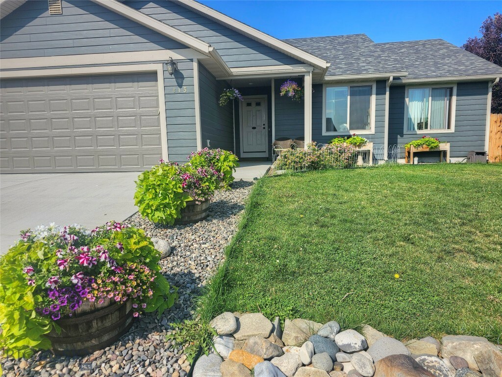 Property Photo: 813 Pleiades Place MT 59047