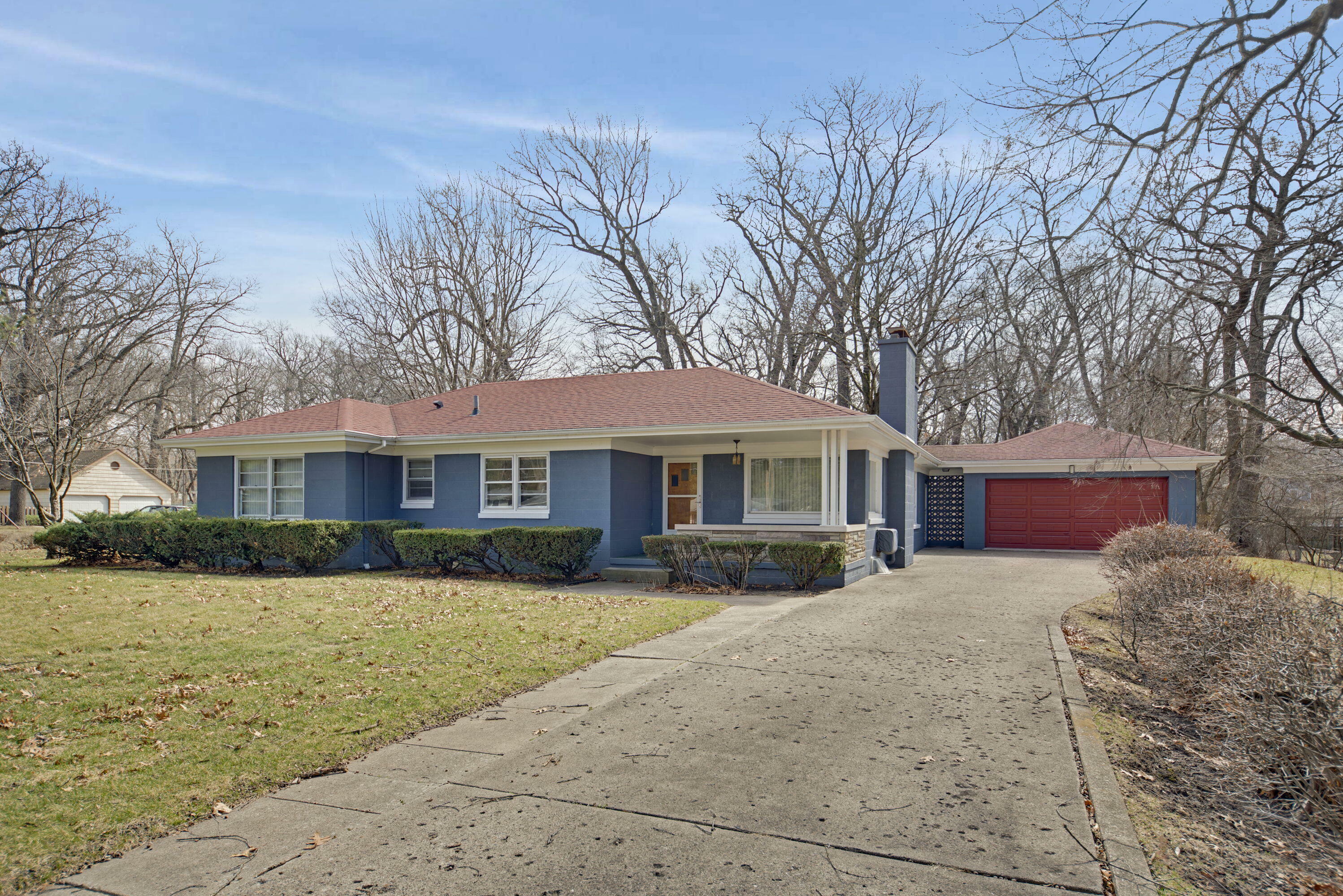 Property Photo:  5633 Evergreen Avenue  IN 46368 