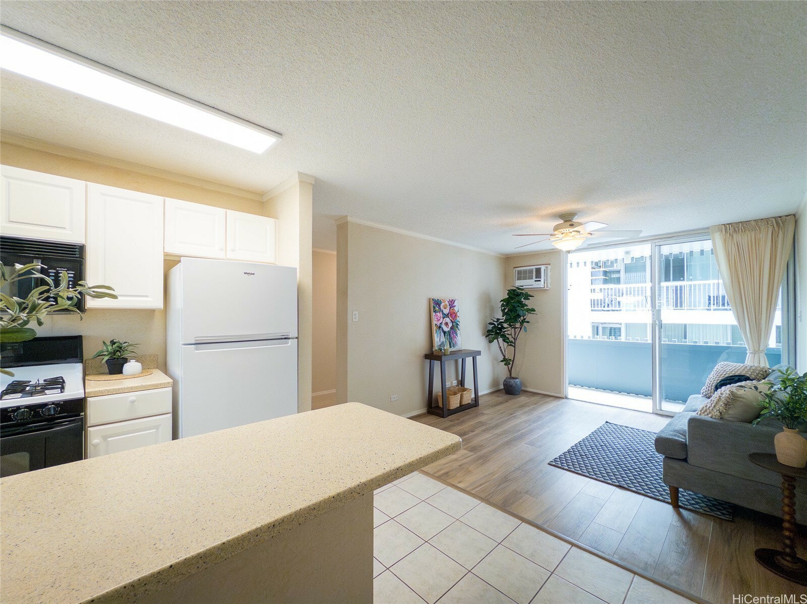 Property Photo: 1605 Pensacola Street 107 HI 96822